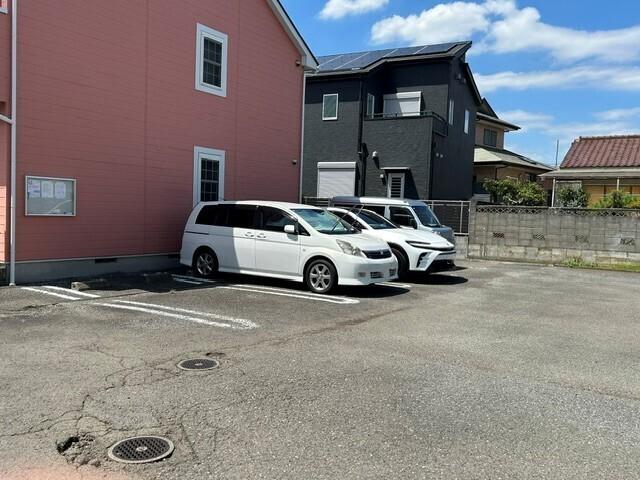 エクレール平塚Ⅲ（201） 駐車場