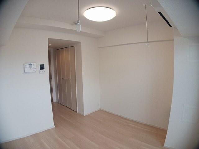 スアヴィス平塚八重咲（703） 室内