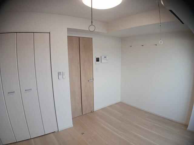 スアヴィス平塚八重咲（906） 室内