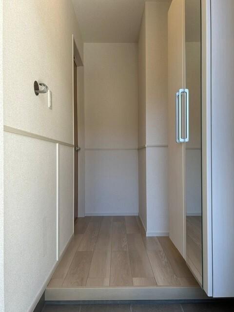 リヴェール（101） 玄関