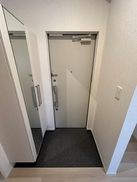 ヴァイオレット（203） 玄関