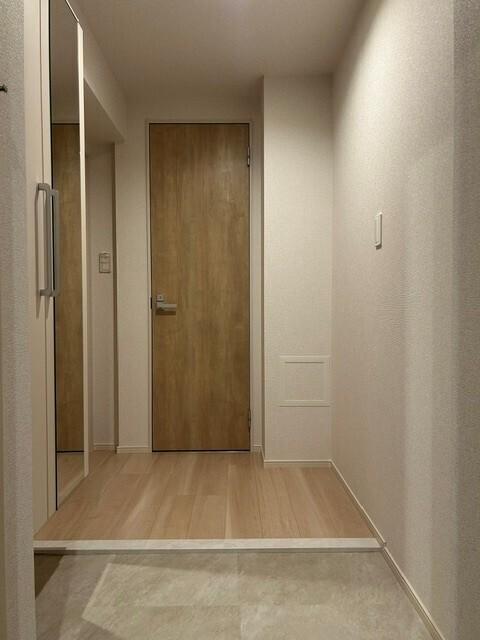 スアヴィス平塚八千代（717） 玄関