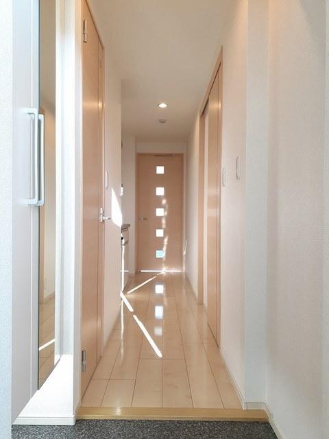 Ｌａ　Ｐｌａｇｅ　Ｓｈｏｎａｎ（503） 玄関
