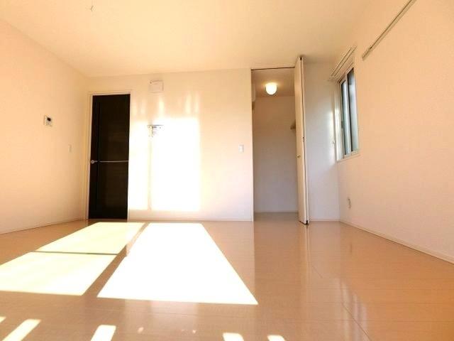 グレイス鎌倉C（102） 部屋画像