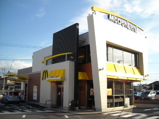 マクドナルド茅ヶ崎今宿店：1695m