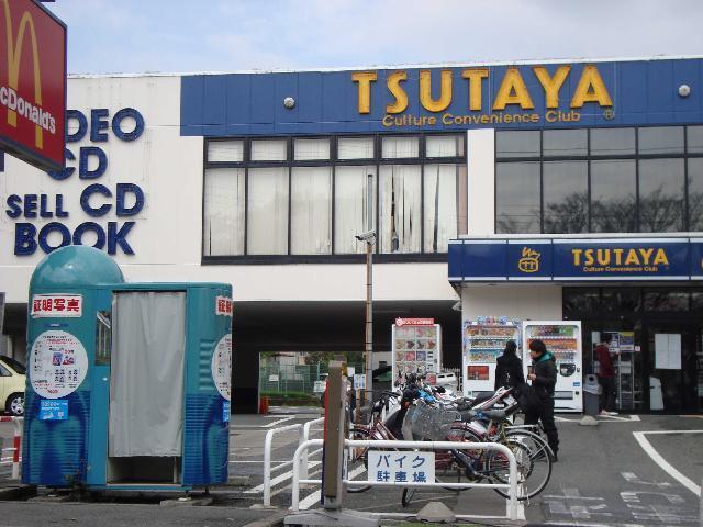 ツタヤ：1300m