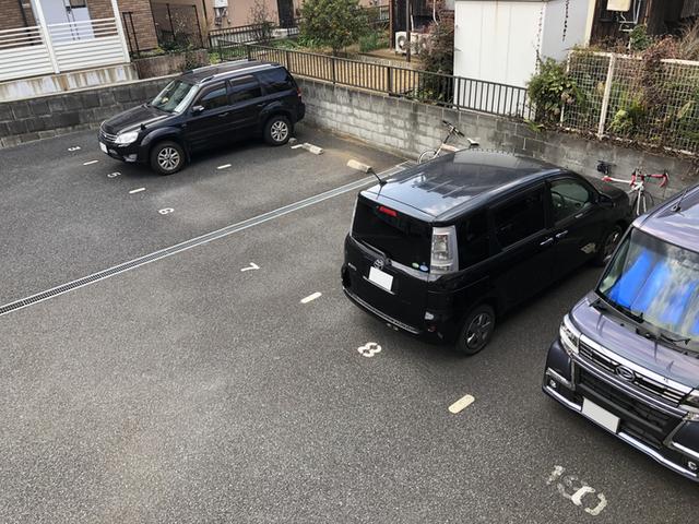 エトワール湘南　ウエスト（102） 駐車場