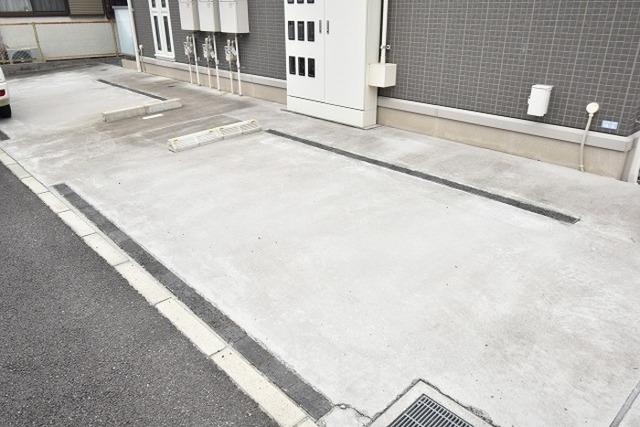 グランドパレス（205） 駐車場