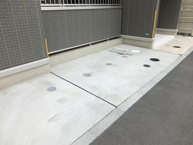 アイビーテラス（301） 駐車場