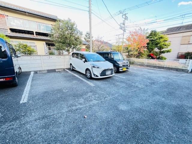 リヴェール文（102） 駐車場