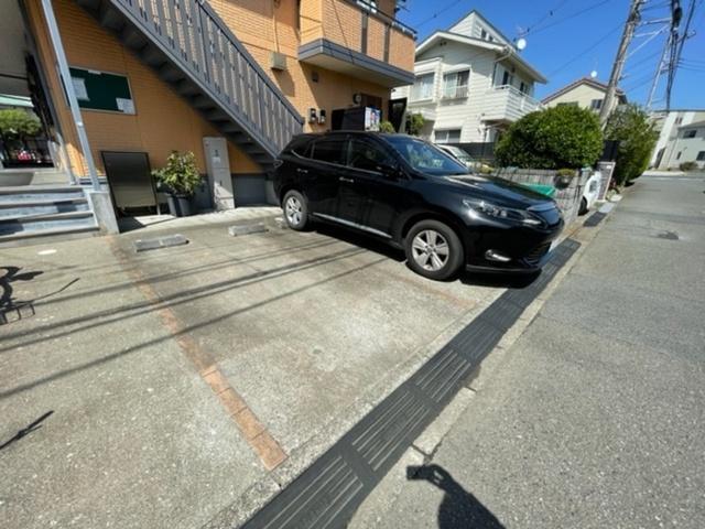 シーサイドコーポ辻堂（103） 駐車場