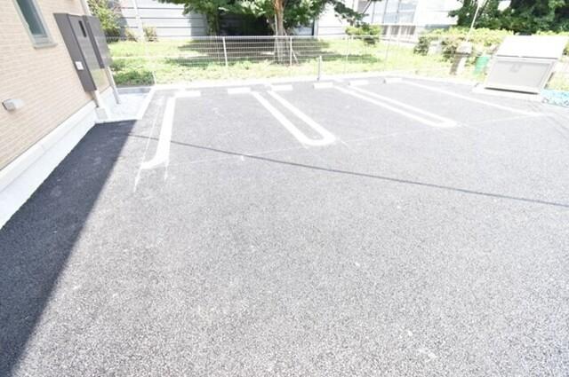 パークサイド（303） 駐車場