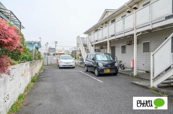 湘南サンライズガーデンＢ棟（0201） 駐車場