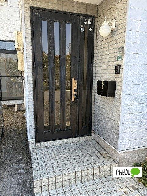 中新田４丁目貸家（１） エントランス