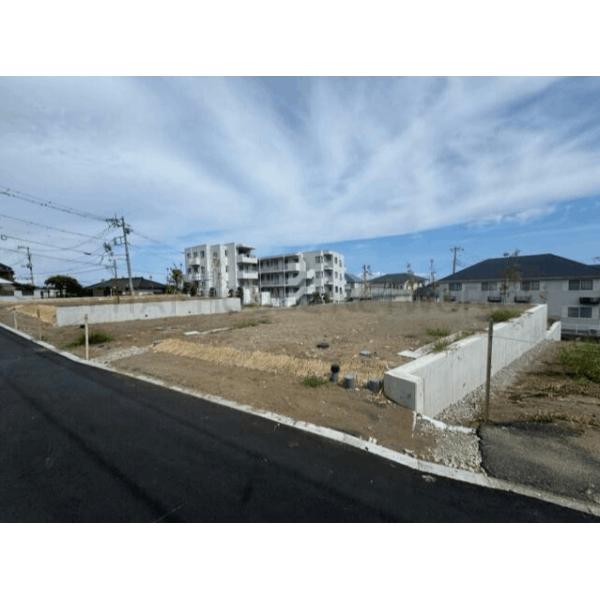 神奈川県横須賀市津久井１丁目