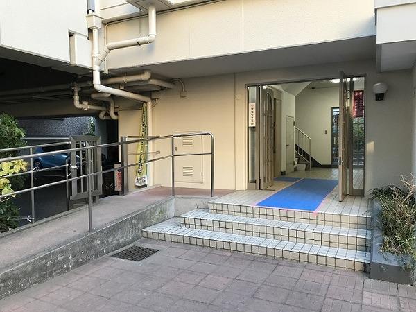 パイロットハウス星川A棟 エントランス