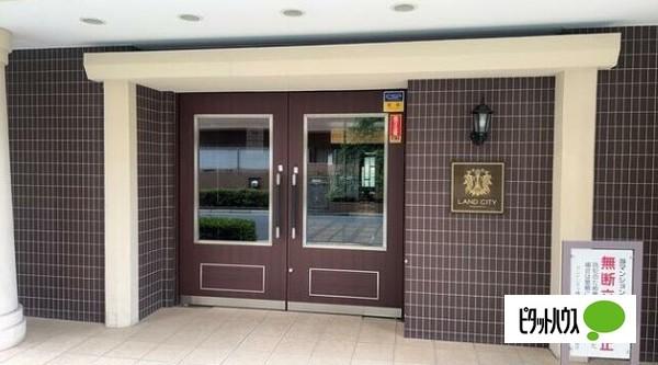 ランドシティ横濱吉野町レジデンス エントランス
