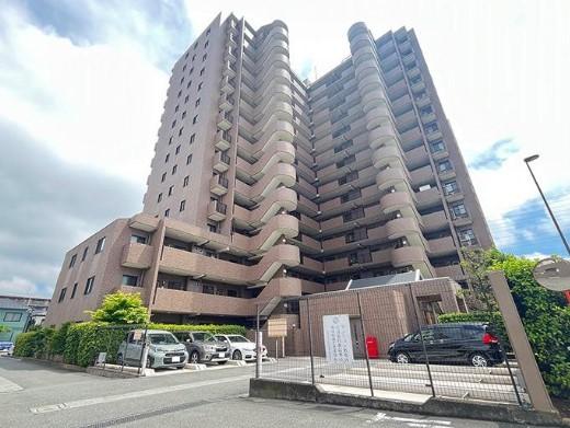 ファミール本厚木 外観