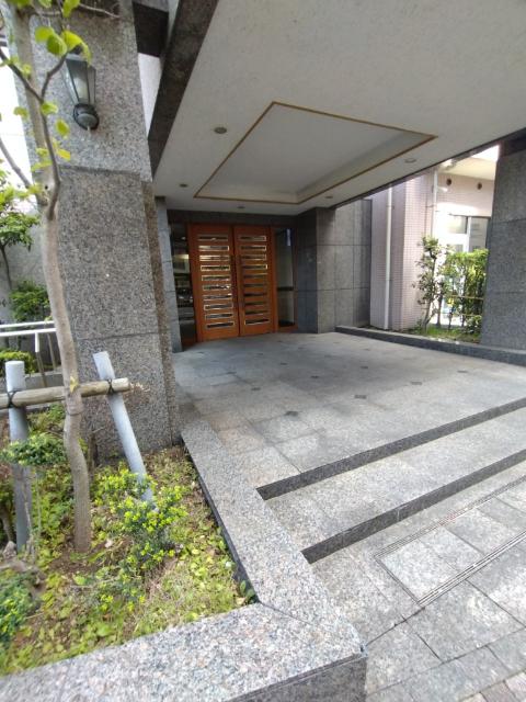 グリーンコート海老名Ⅲ番館　アルファスクエア エントランス