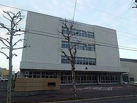 札幌市立日章中学校：544m