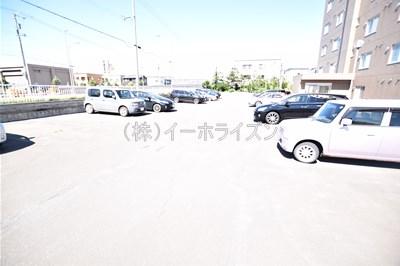スターヒル富丘（902） 駐車場