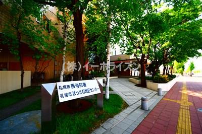 札幌市はっさむ地区センター図書室：879m