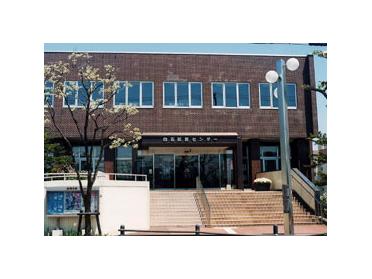 札幌市白石区民センター図書室：1459m