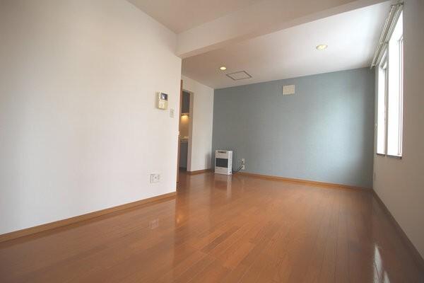 T-Square（2B） 室内