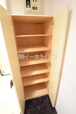 アルファアパル発寒（401） 収納