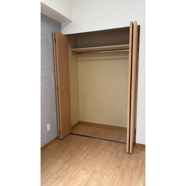 メゾン・ド・北円山さくら（301） 収納