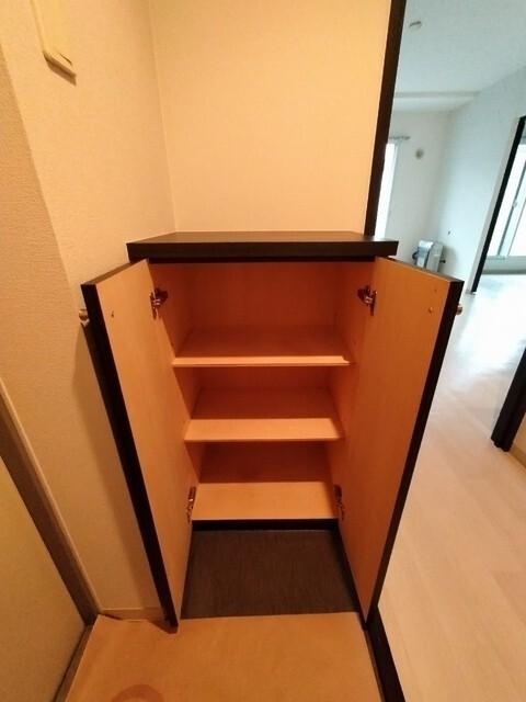 クラリス琴似（301） 収納