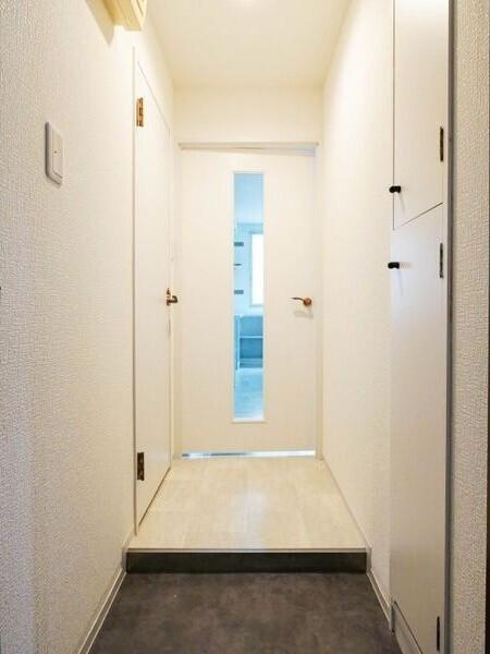 ハウスオブリザ平岸壱番館（110） 玄関