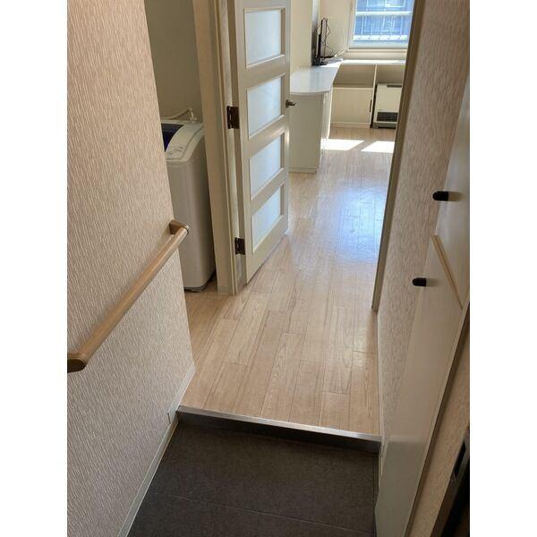 ホークメゾン札幌１号館（318） 玄関