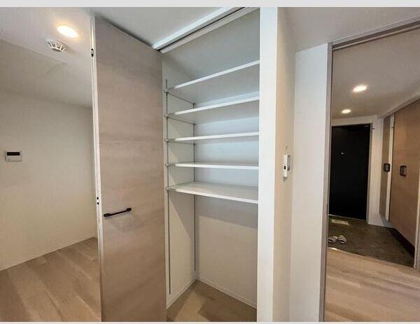 S-RESIDENCE神宮前（305） 収納