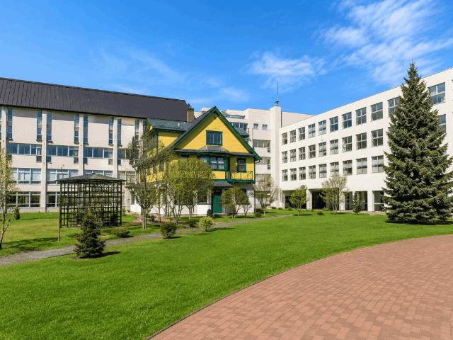 私立北星学園女子中学校：903m