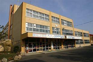 札幌市立発寒南小学校：199m