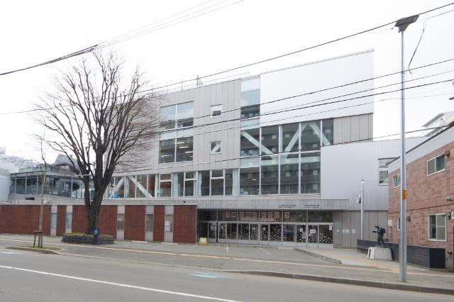 札幌市立資生館小学校：419m