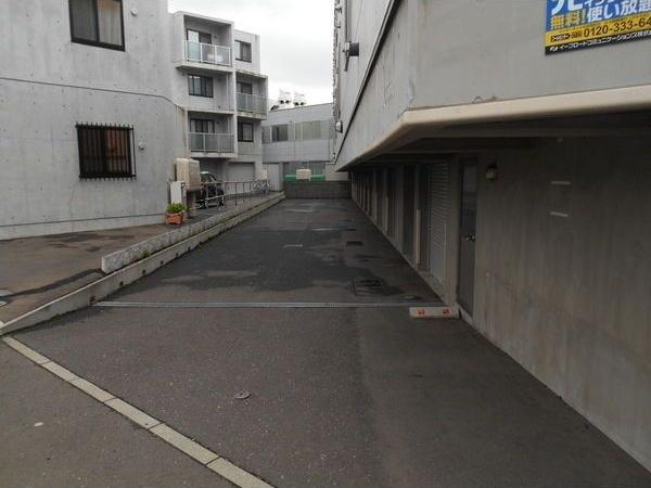 neo21 the East（207） 駐車場