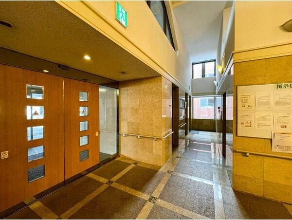 アパガーデンパレス札幌駅西（808） エントランス