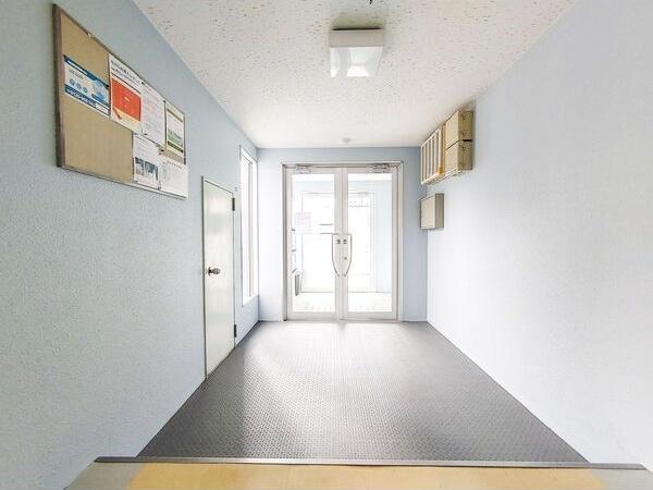 ハウスオブリザ平岸壱番館（110） ロビー