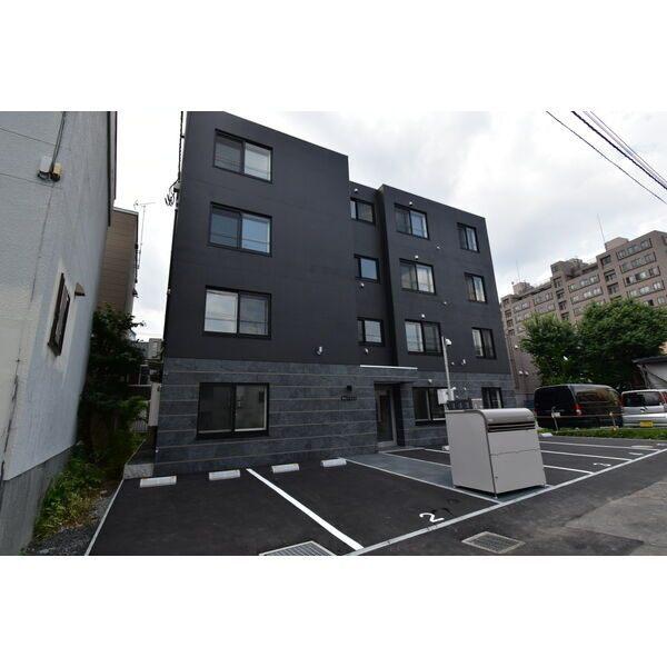 Claro(クラーロ)（305） 外観