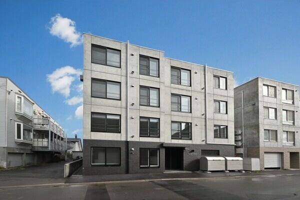 南郷１３丁目駅より徒歩4分 新築 4階建の賃貸物件