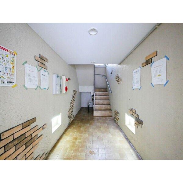 プレシャス１２番館（205） ロビー