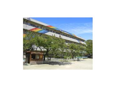 山田第三小学校：338m