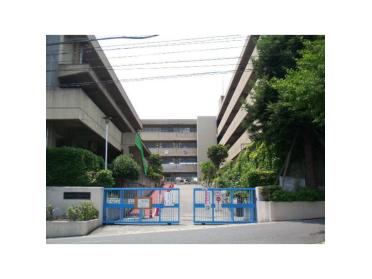 片山小学校：693m