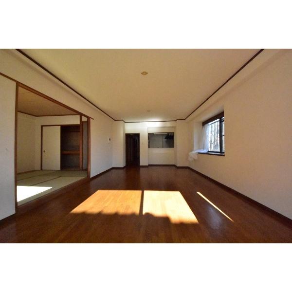 豊中市柴原町マンション リビング