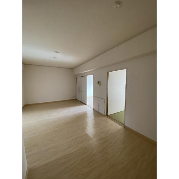 豊中市稲津町マンション リビング