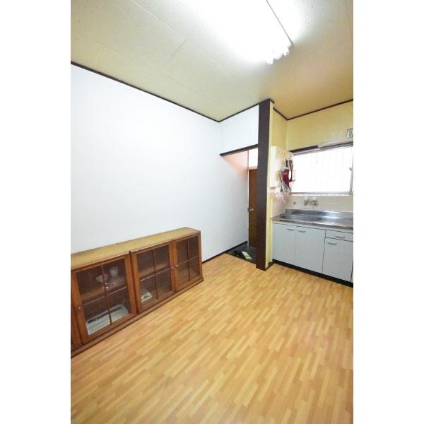 豊中市螢池北町アパート リビング