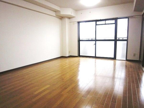 豊中市桜の町マンション リビング