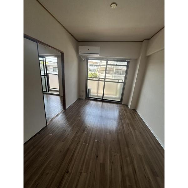 豊中市宮山町マンション リビング